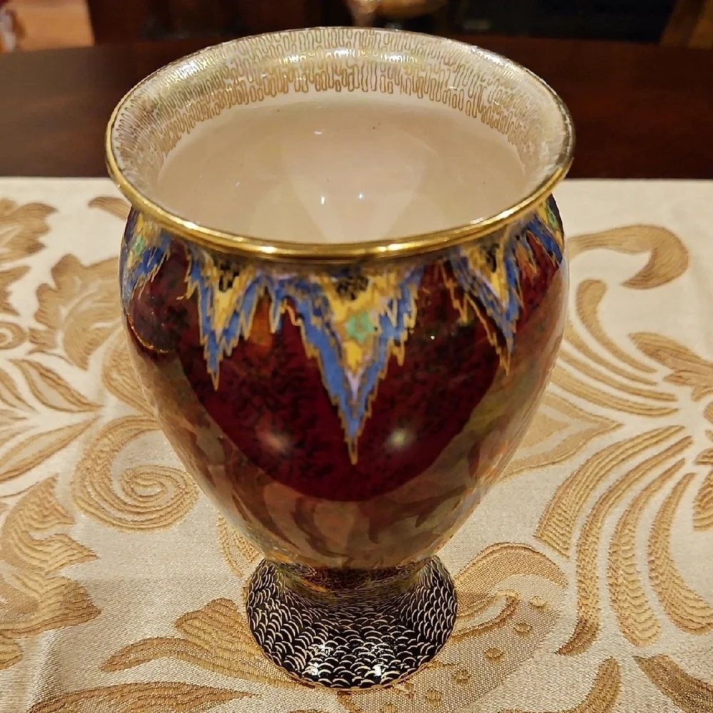 Exquisite Vintage Crown Devon Fieldings Art Deco 'Fairy Castle' Gold Gilded Vase